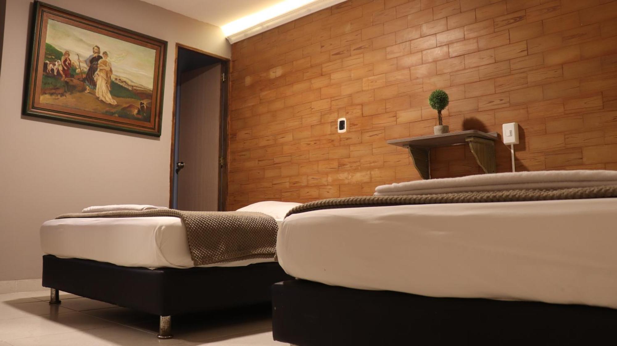 Hotel Simon Plaza ペレイラ エクステリア 写真