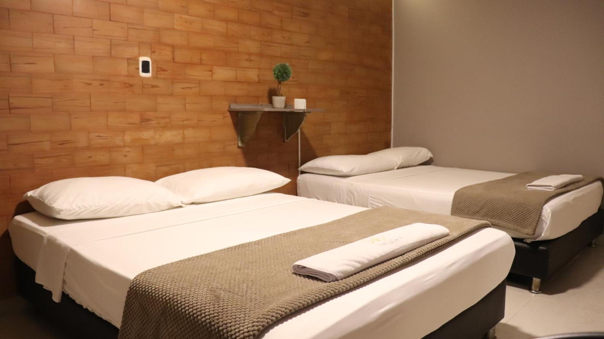 Hotel Simon Plaza ペレイラ エクステリア 写真