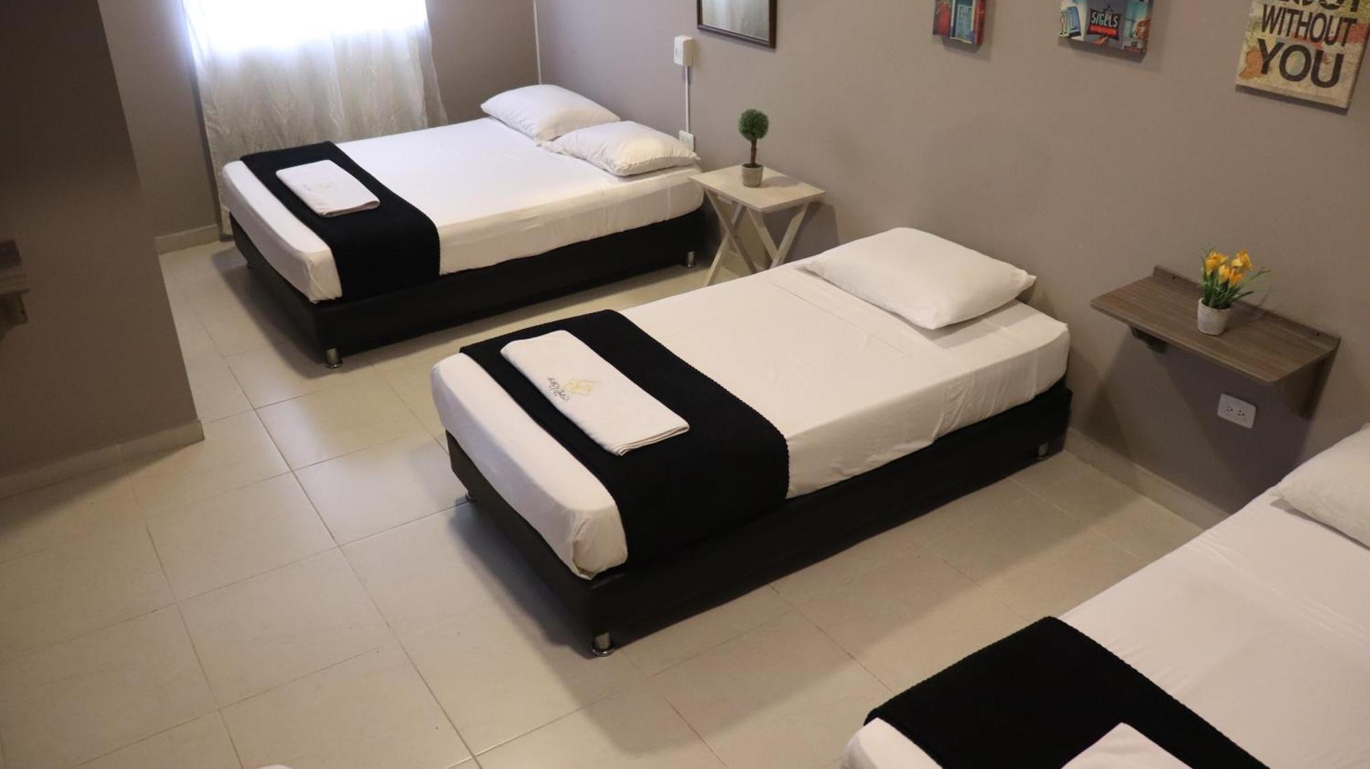 Hotel Simon Plaza ペレイラ エクステリア 写真