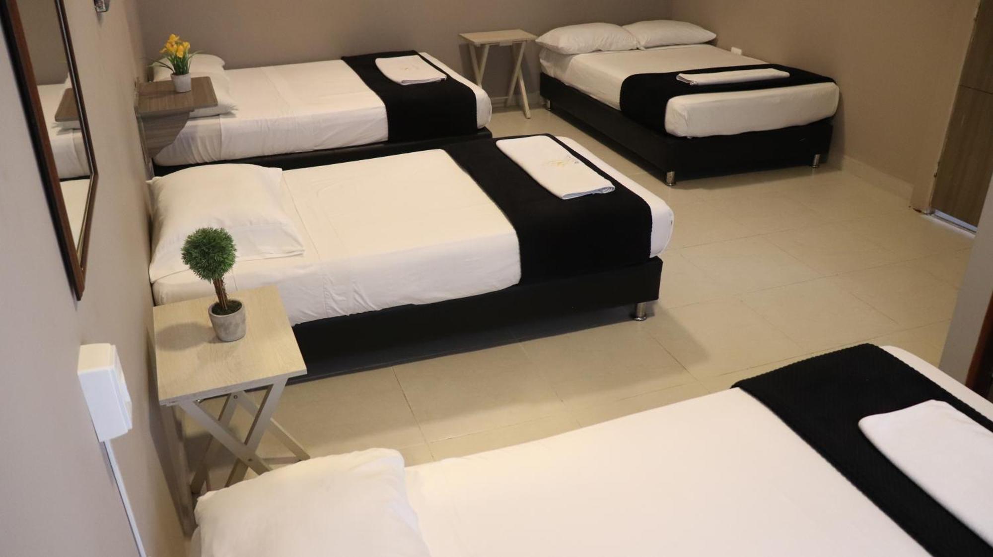Hotel Simon Plaza ペレイラ エクステリア 写真