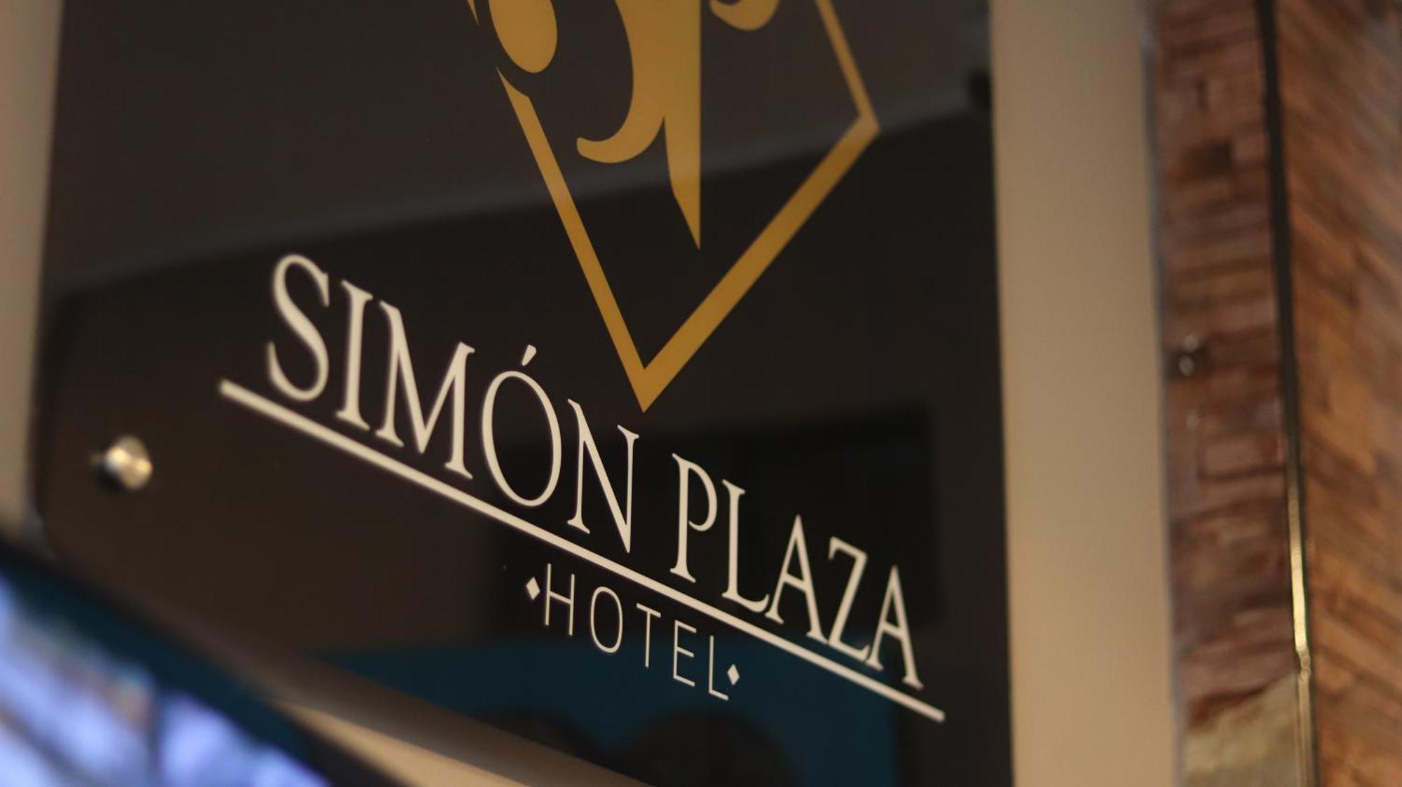 Hotel Simon Plaza ペレイラ エクステリア 写真
